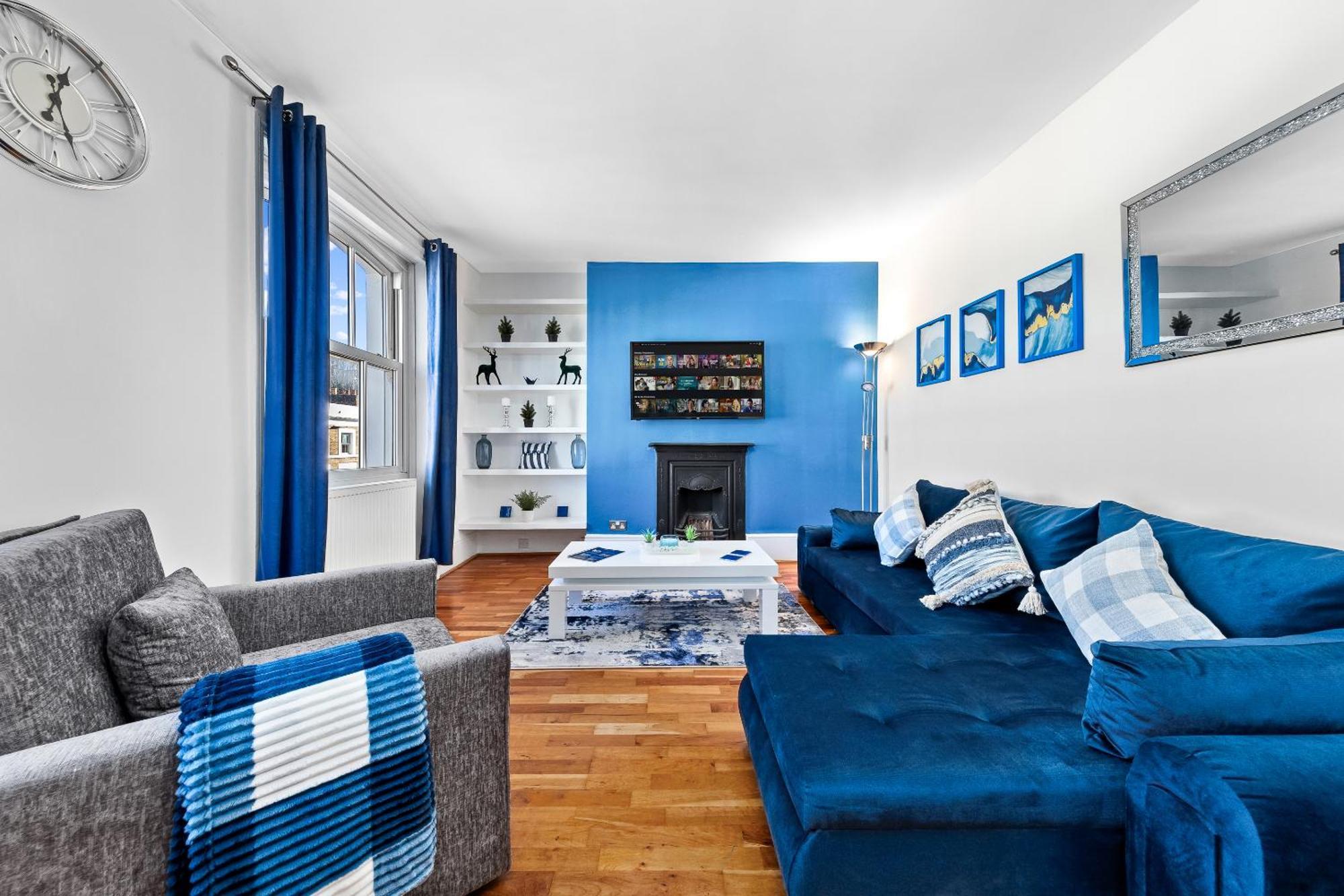 Balcony Blue Theme 1 Bedroom Central London Luxury Flat Near Hyde Park! Accommodates Up To 6! Double Sofa Bed And Next To Station! Exteriér fotografie