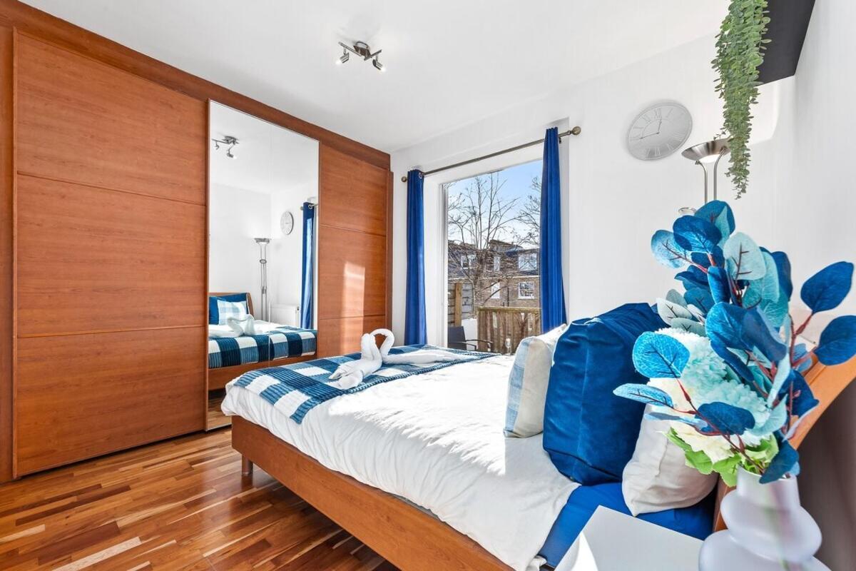 Balcony Blue Theme 1 Bedroom Central London Luxury Flat Near Hyde Park! Accommodates Up To 6! Double Sofa Bed And Next To Station! Exteriér fotografie