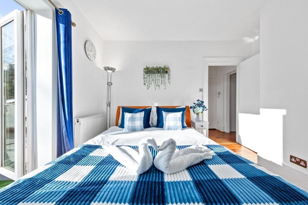 Balcony Blue Theme 1 Bedroom Central London Luxury Flat Near Hyde Park! Accommodates Up To 6! Double Sofa Bed And Next To Station! Exteriér fotografie