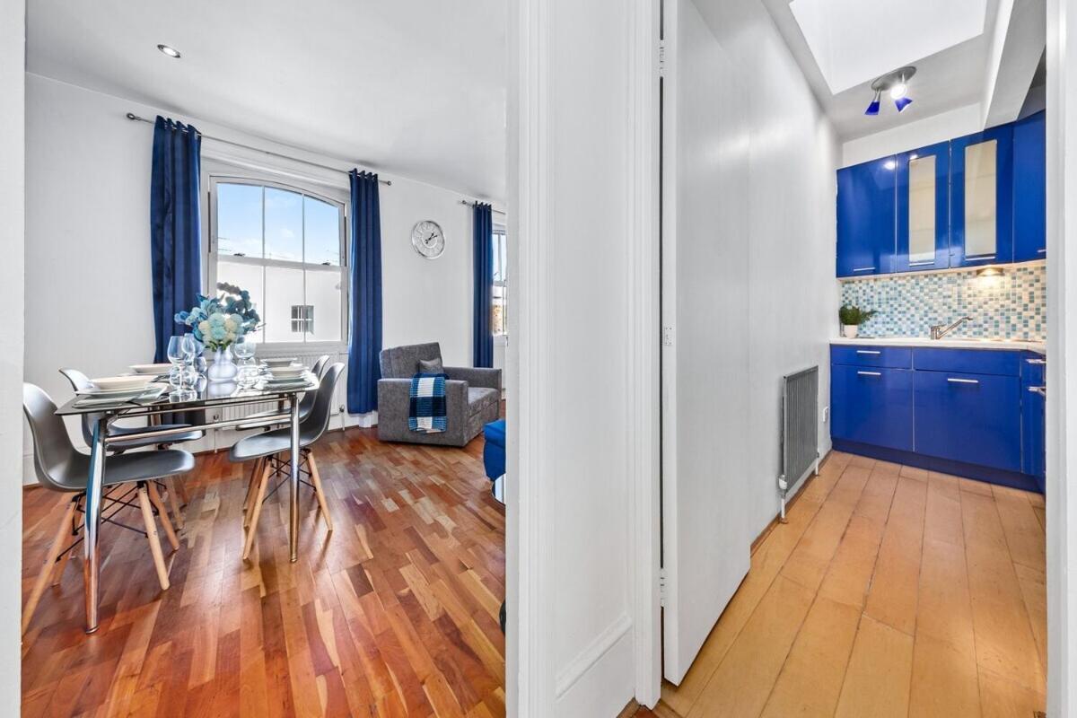 Balcony Blue Theme 1 Bedroom Central London Luxury Flat Near Hyde Park! Accommodates Up To 6! Double Sofa Bed And Next To Station! Exteriér fotografie