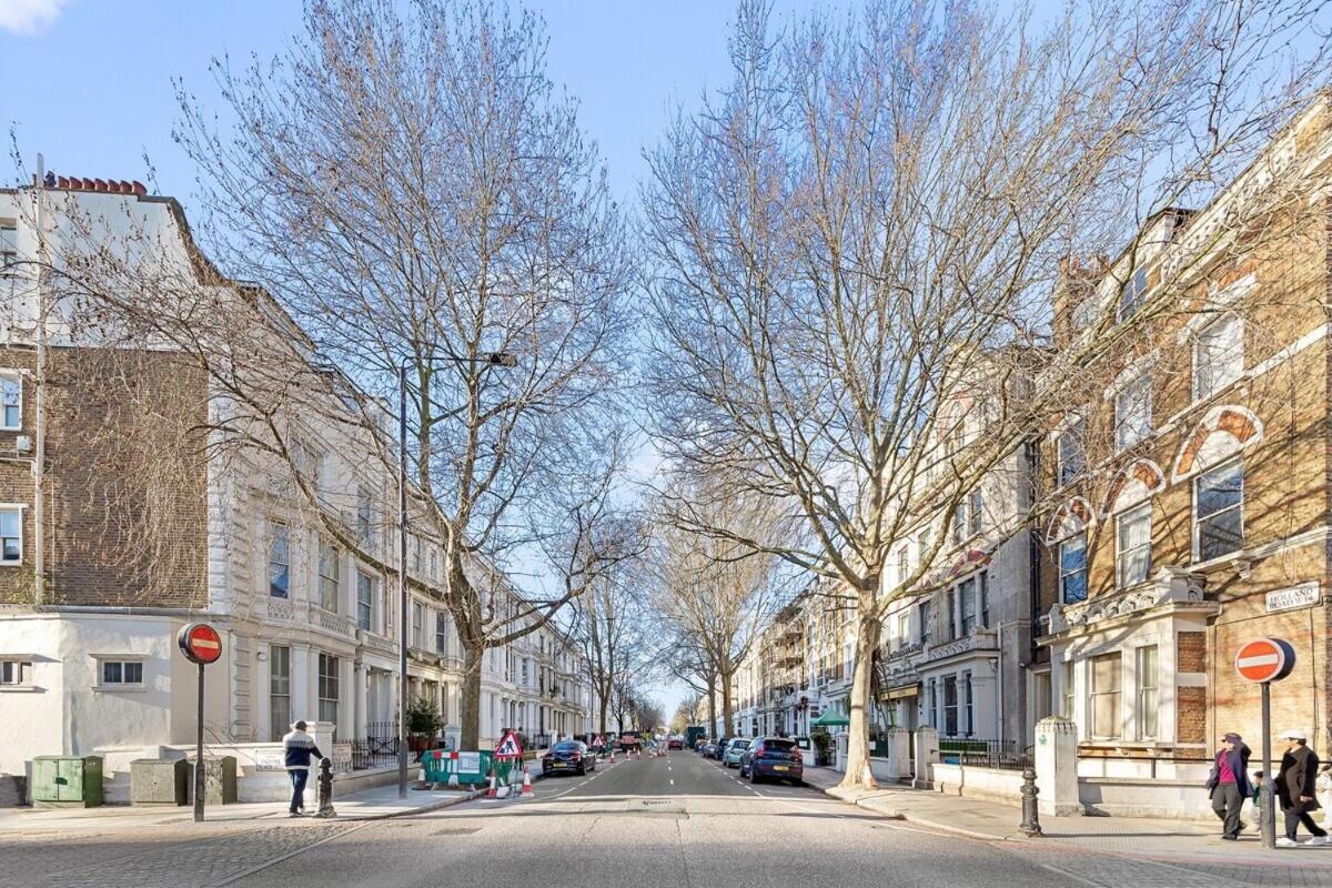 Balcony Blue Theme 1 Bedroom Central London Luxury Flat Near Hyde Park! Accommodates Up To 6! Double Sofa Bed And Next To Station! Exteriér fotografie